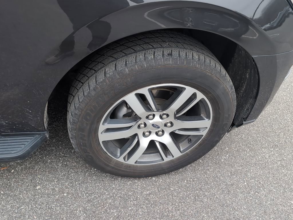 Used 2024 Ford Expedition Limited image 9