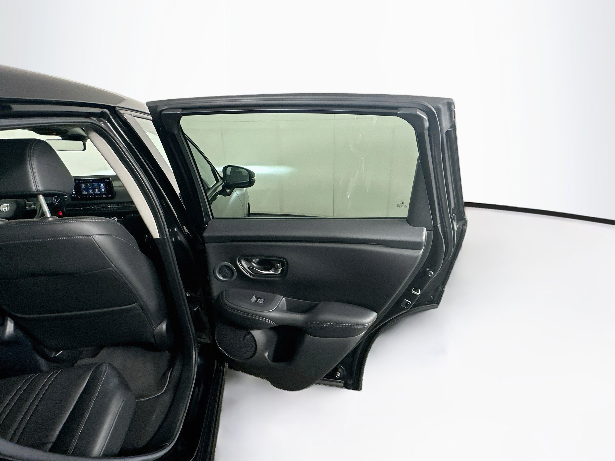 Used 2023 Honda HR-V EX-L image 29