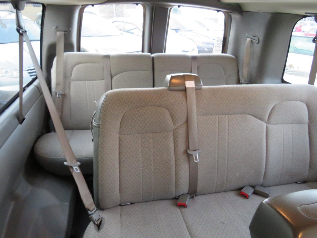 Used 2018 Chevrolet Express 3500 LT w/ LT Preferred Equipment Group RWD image 15