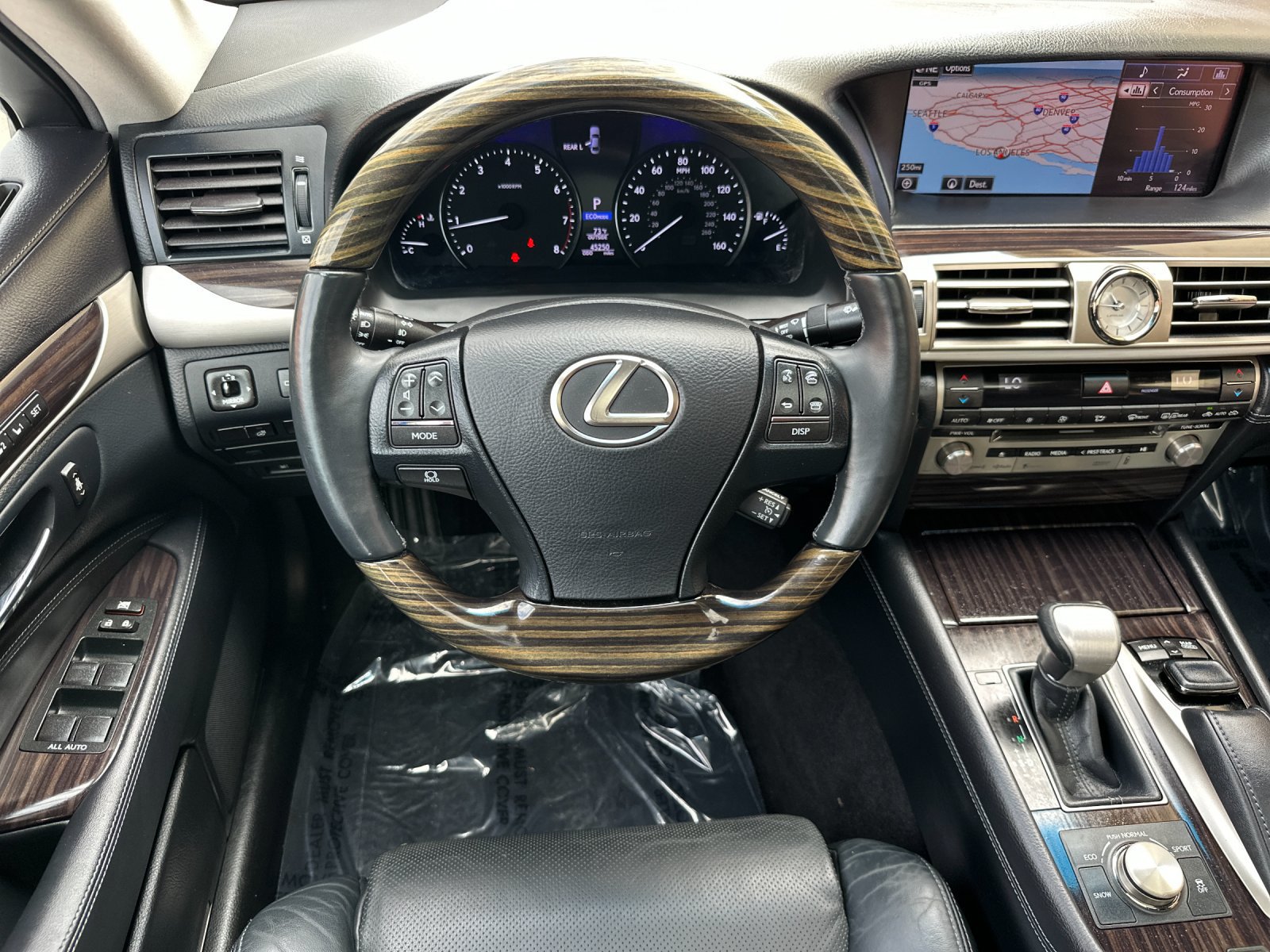 Used 2015 Lexus LS 460 w/ Comfort Package RWD image 18