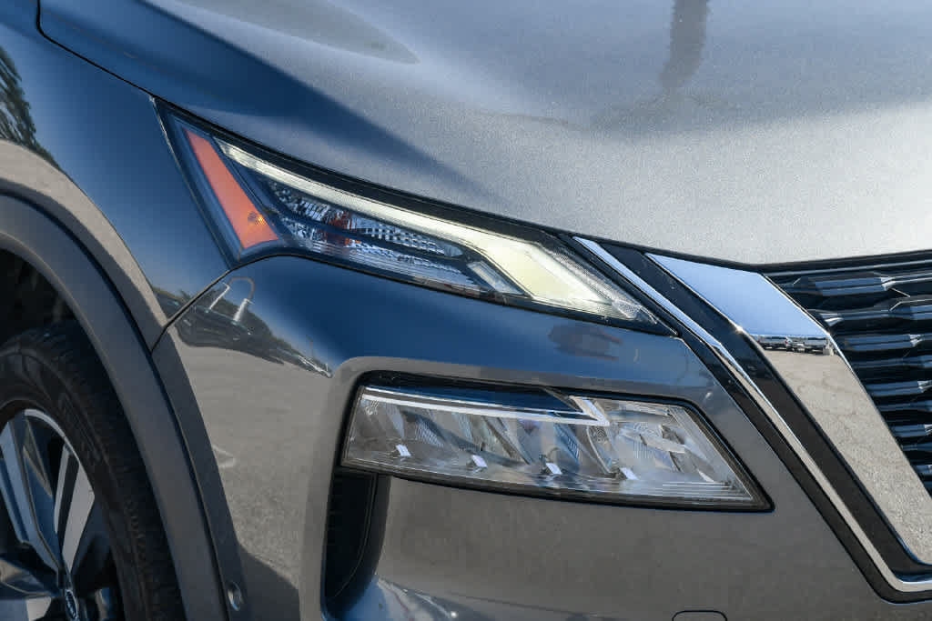 Used 2023 Nissan Rogue SL w/ SL Premium Package FWD image 4