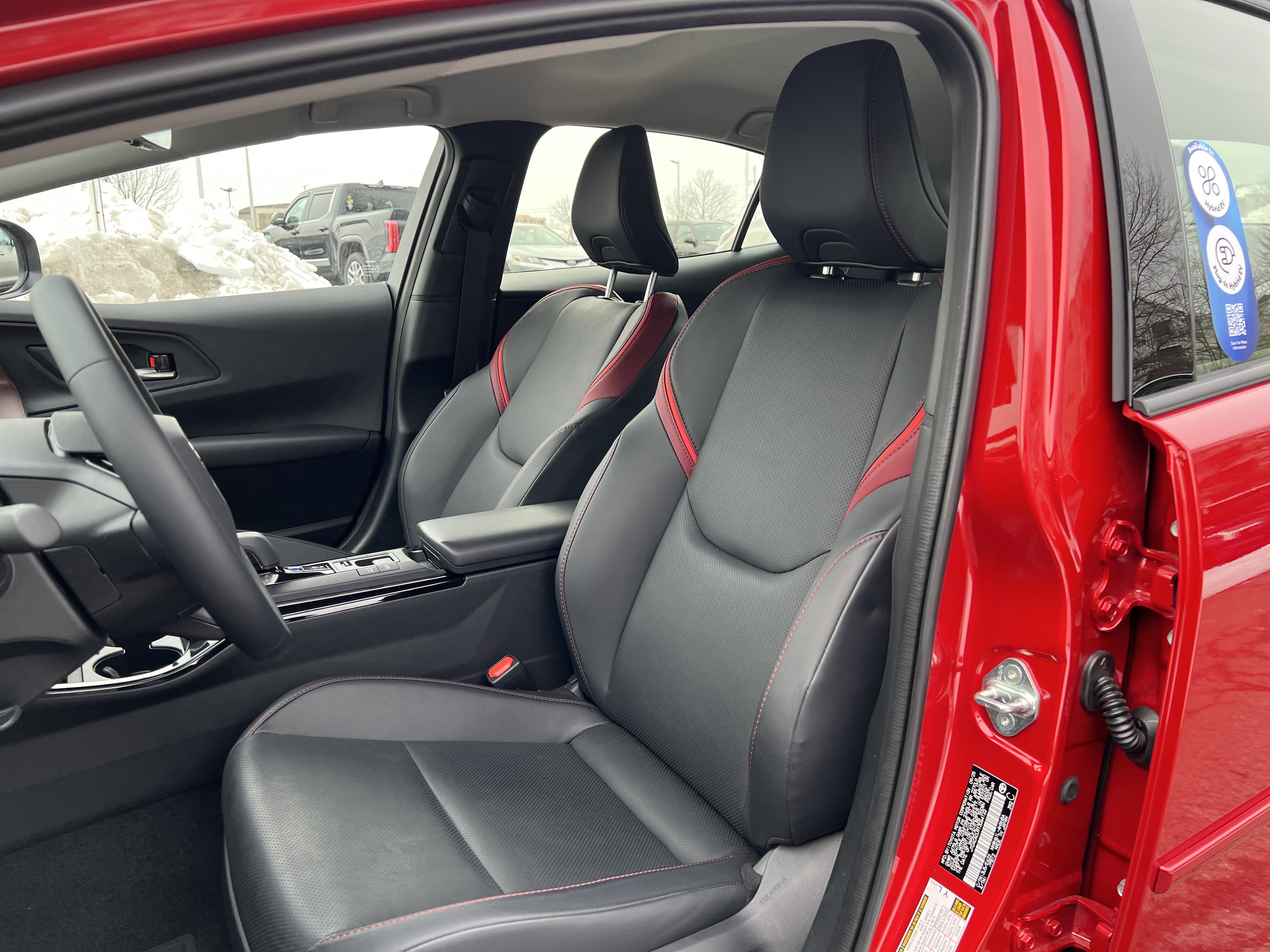 New 2026 Toyota Prius Plug-In Hybrid image 9