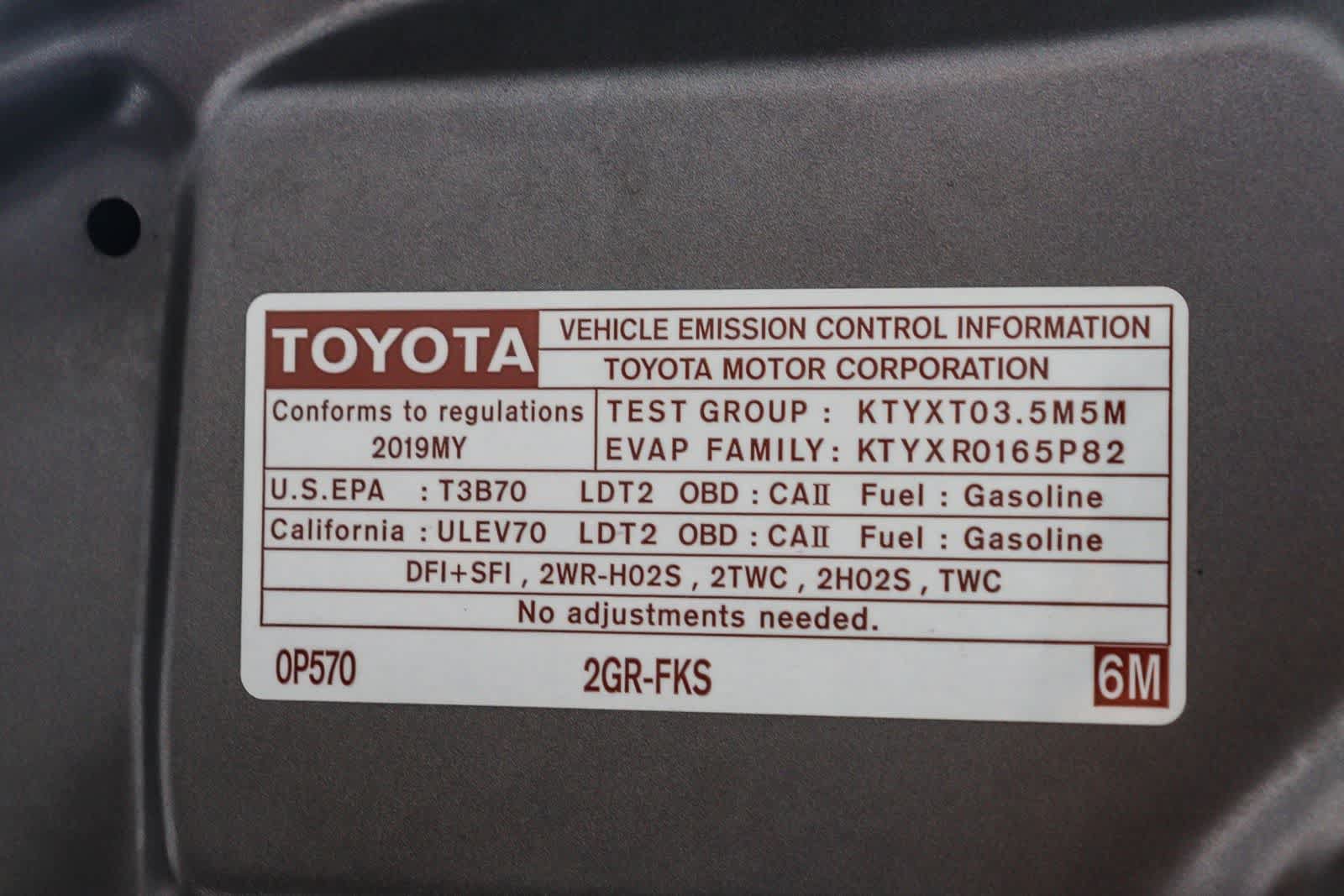 Certified 2019 Toyota Highlander Plus w/ Carpet Mat Package (TMS) FWD image 29
