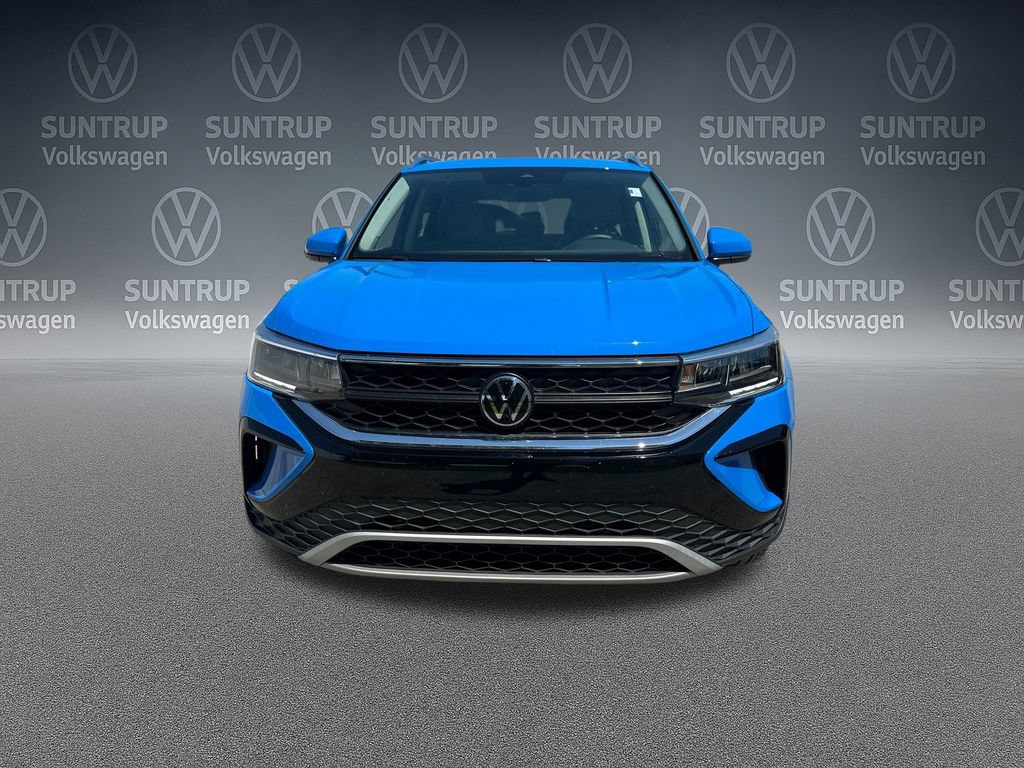 Used 2024 Volkswagen Taos SE w/ Panoramic Sunroof Package AWD/4WD image 42