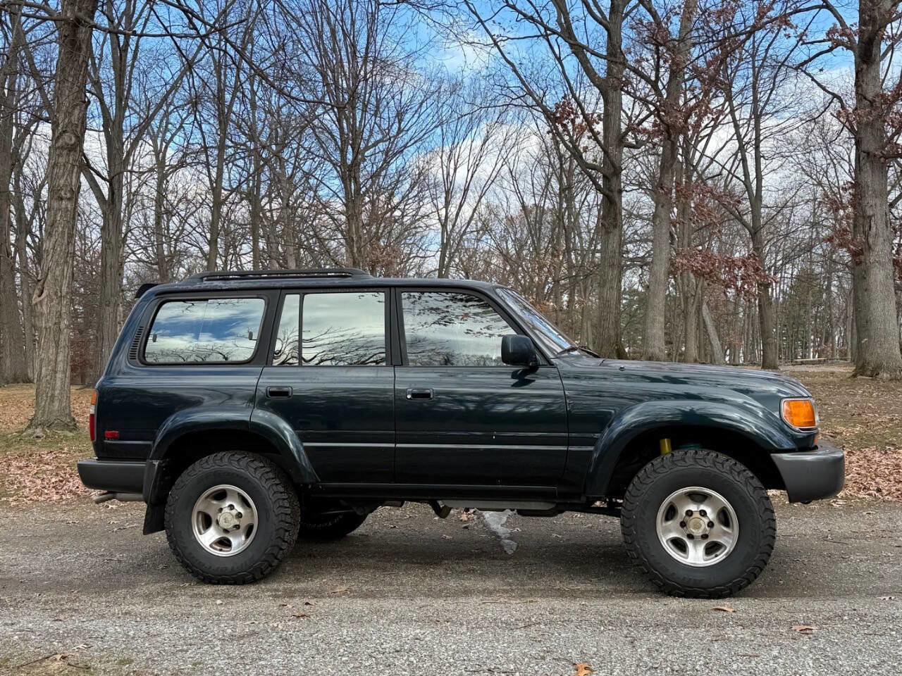 Used 1996 Toyota Land Cruiser image 2