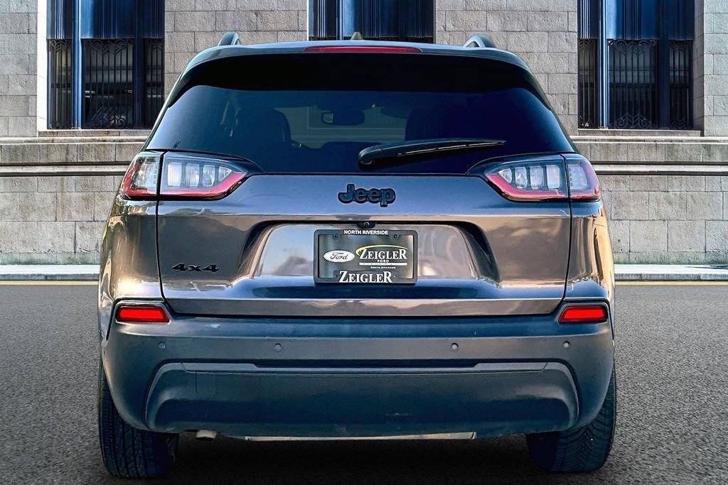 Used 2023 Jeep Cherokee Altitude Lux AWD/4WD image 4