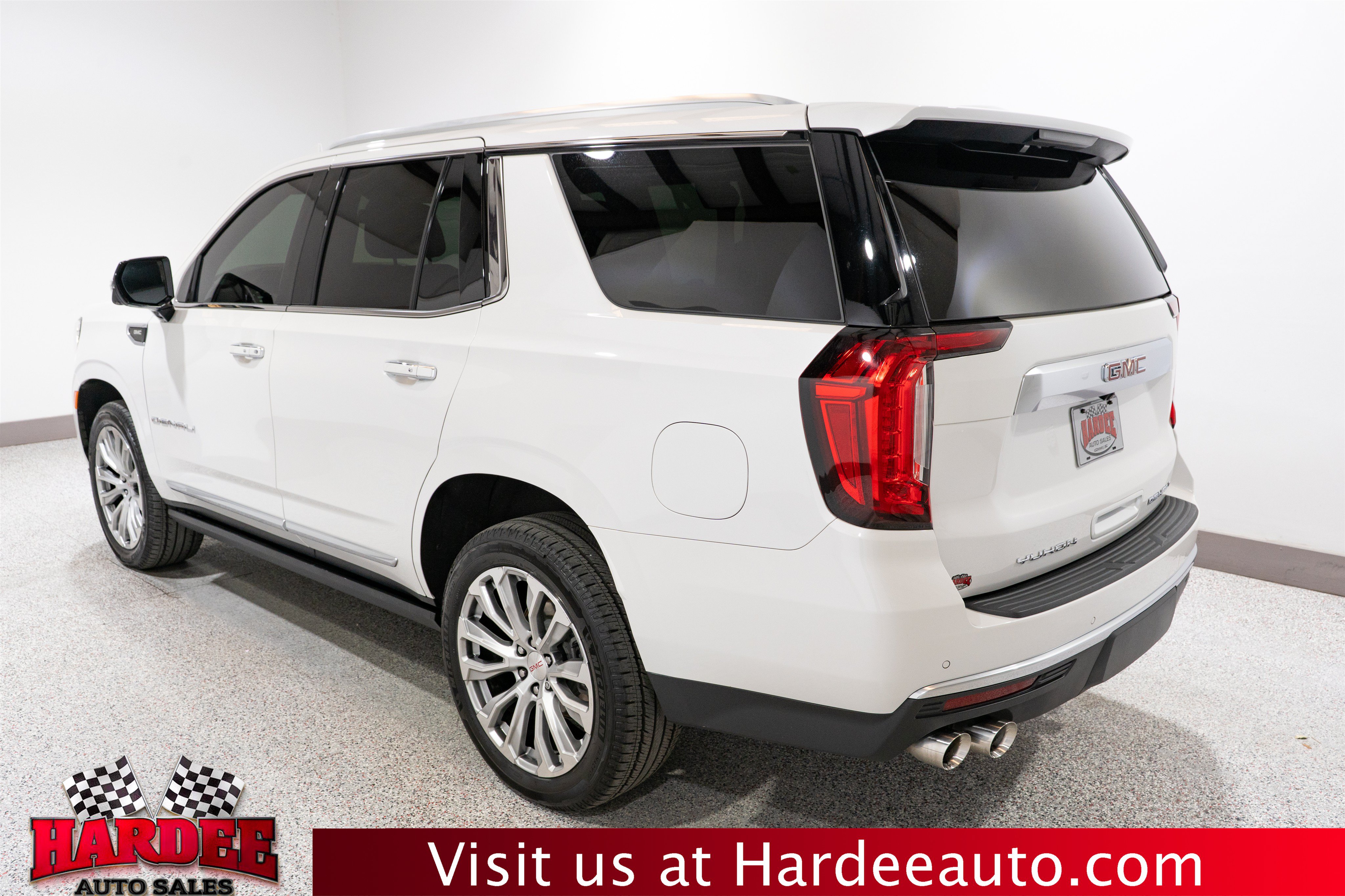 Used 2022 GMC Yukon Denali AWD/4WD image 3