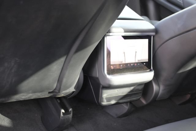 Used 2022 Tesla Model X AWD/4WD image 35