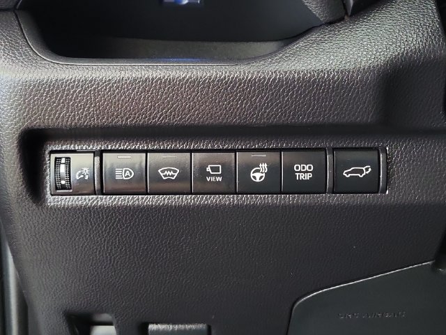 Used 2025 Toyota RAV4 XSE w/ Advanced Technology Package AWD/4WD image 24