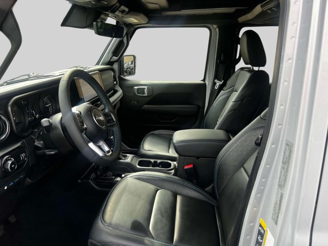 Used 2024 Jeep Wrangler High Altitude AWD/4WD image 15
