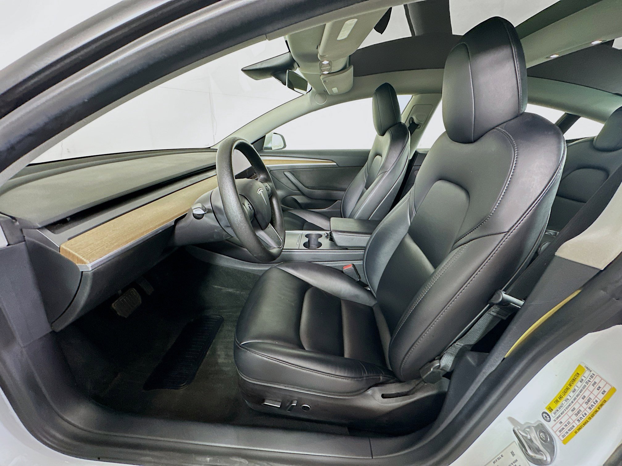 Used 2022 Tesla Model 3 image 13