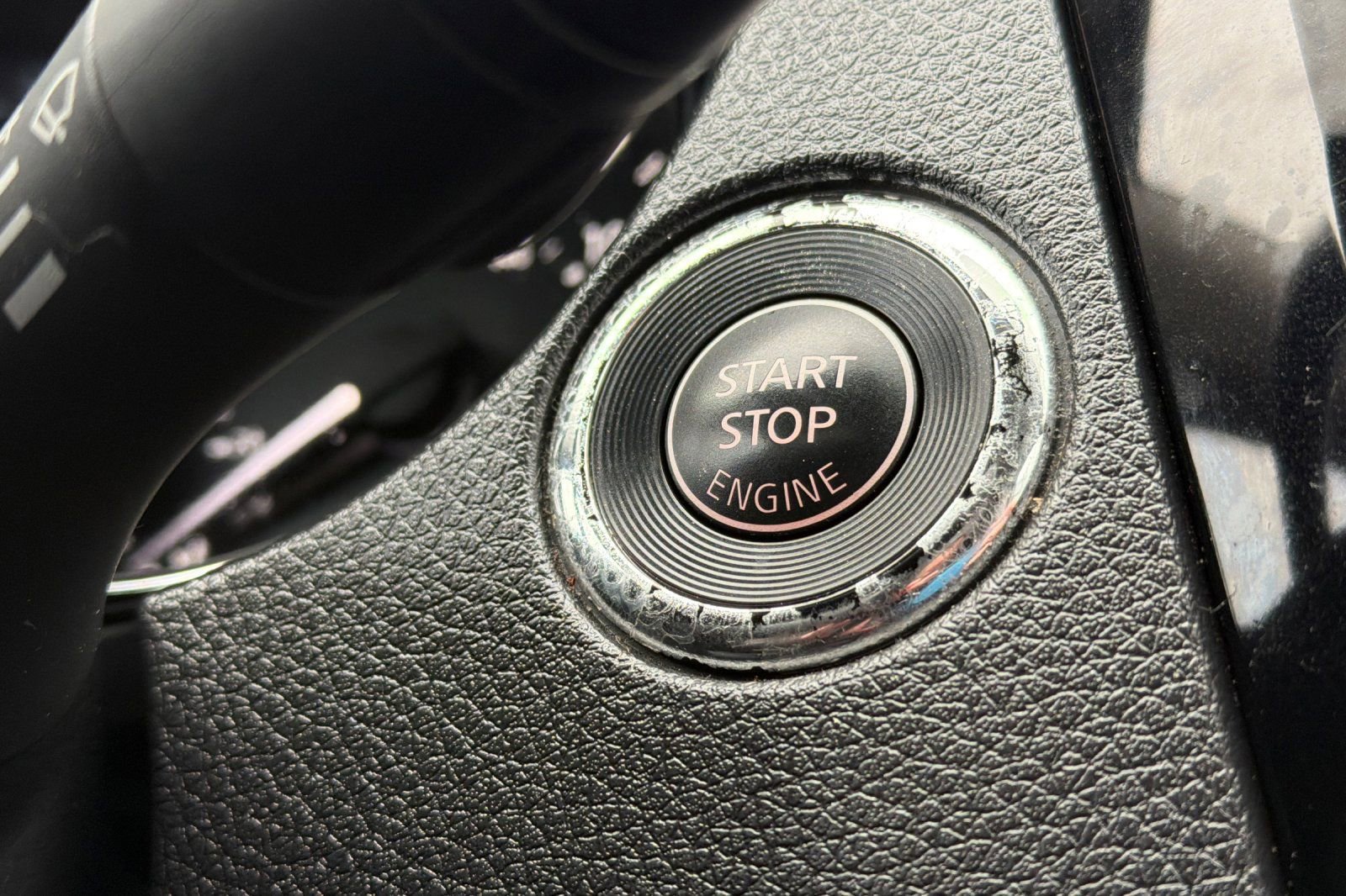 Used 2017 Nissan Rogue SV image 21