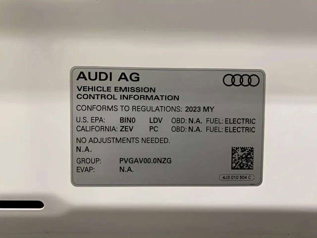 Used 2023 Audi RS e-tron GT w/ Carbon Performance Package AWD/4WD image 84