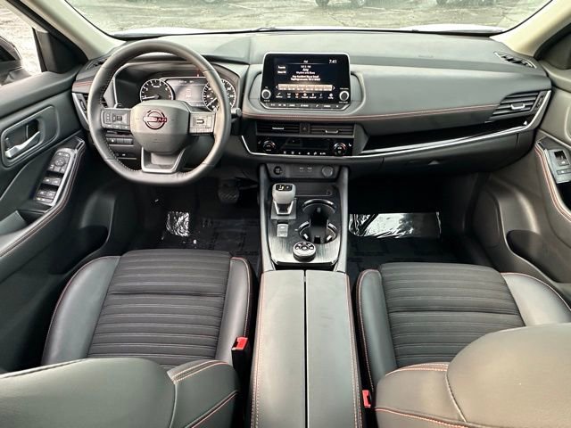 Certified 2025 Nissan Rogue SV AWD/4WD image 33