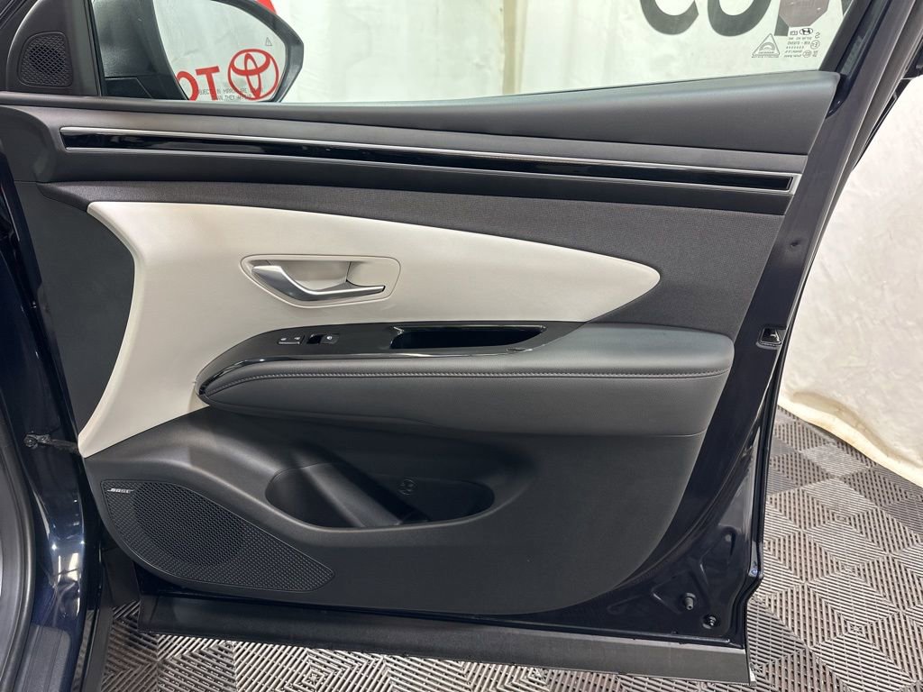 Used 2024 Hyundai Tucson Limited image 11