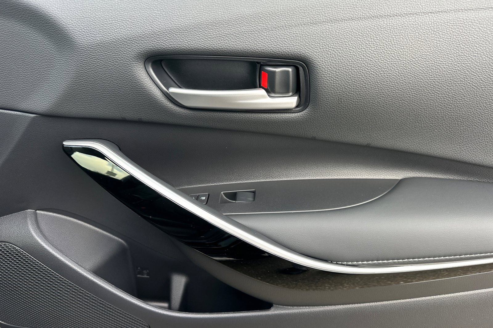 New 2026 Toyota Corolla XLE image 18