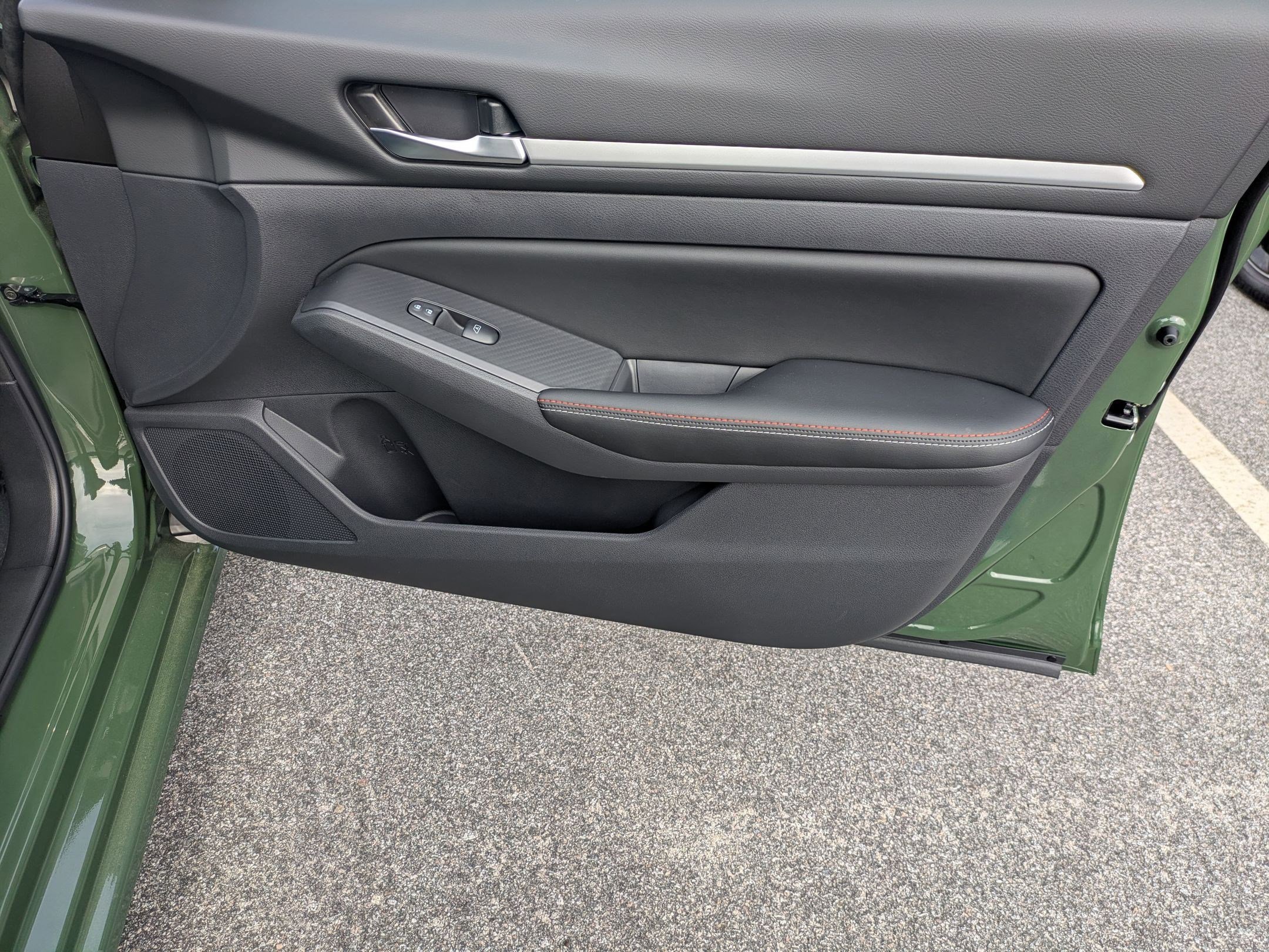 New 2026 Nissan Altima 2.5 SR w/ SR Premium Package image 31