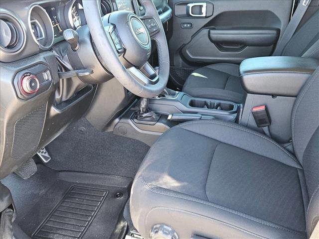 Used 2023 Jeep Wrangler Sport S image 16
