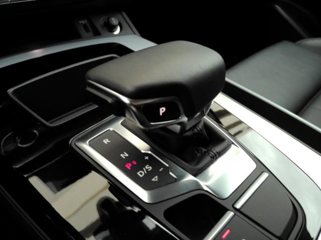 Used 2024 Audi Q5 2.0T Premium image 50