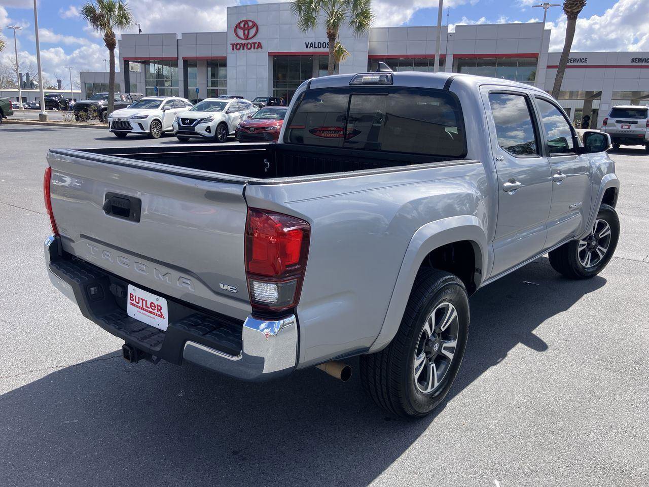 Used 2019 Toyota Tacoma SR5 image 5