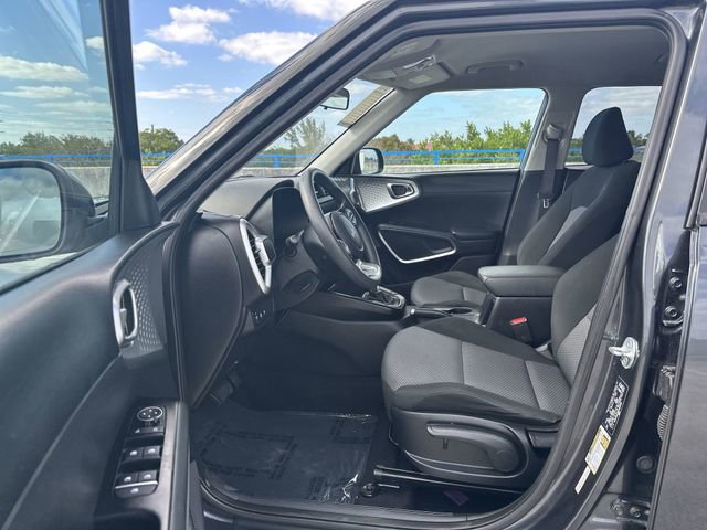 Used 2024 Kia Soul LX w/ Option Group 015 FWD image 22