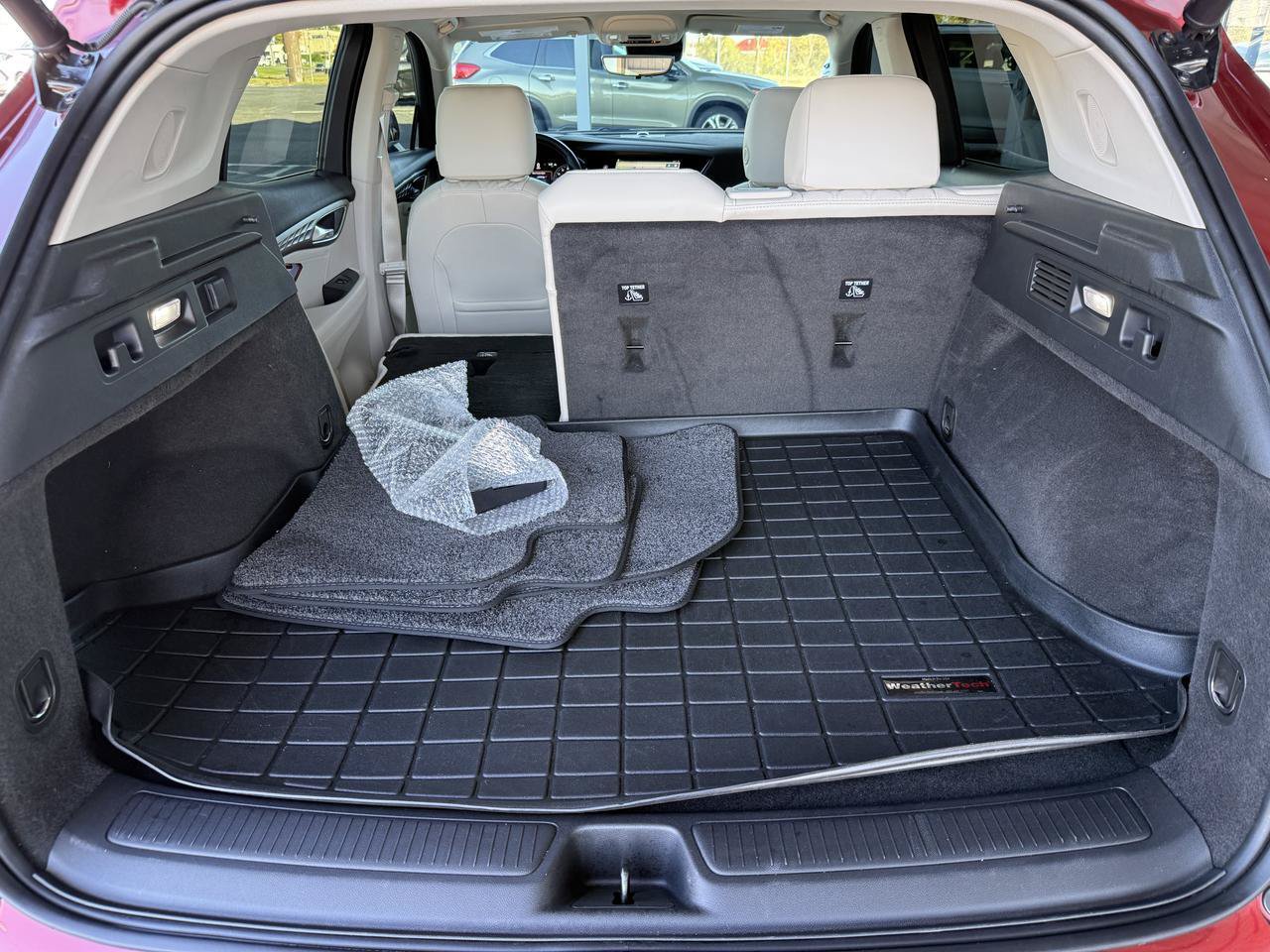 Used 2023 Buick Envision Avenir AWD/4WD image 45