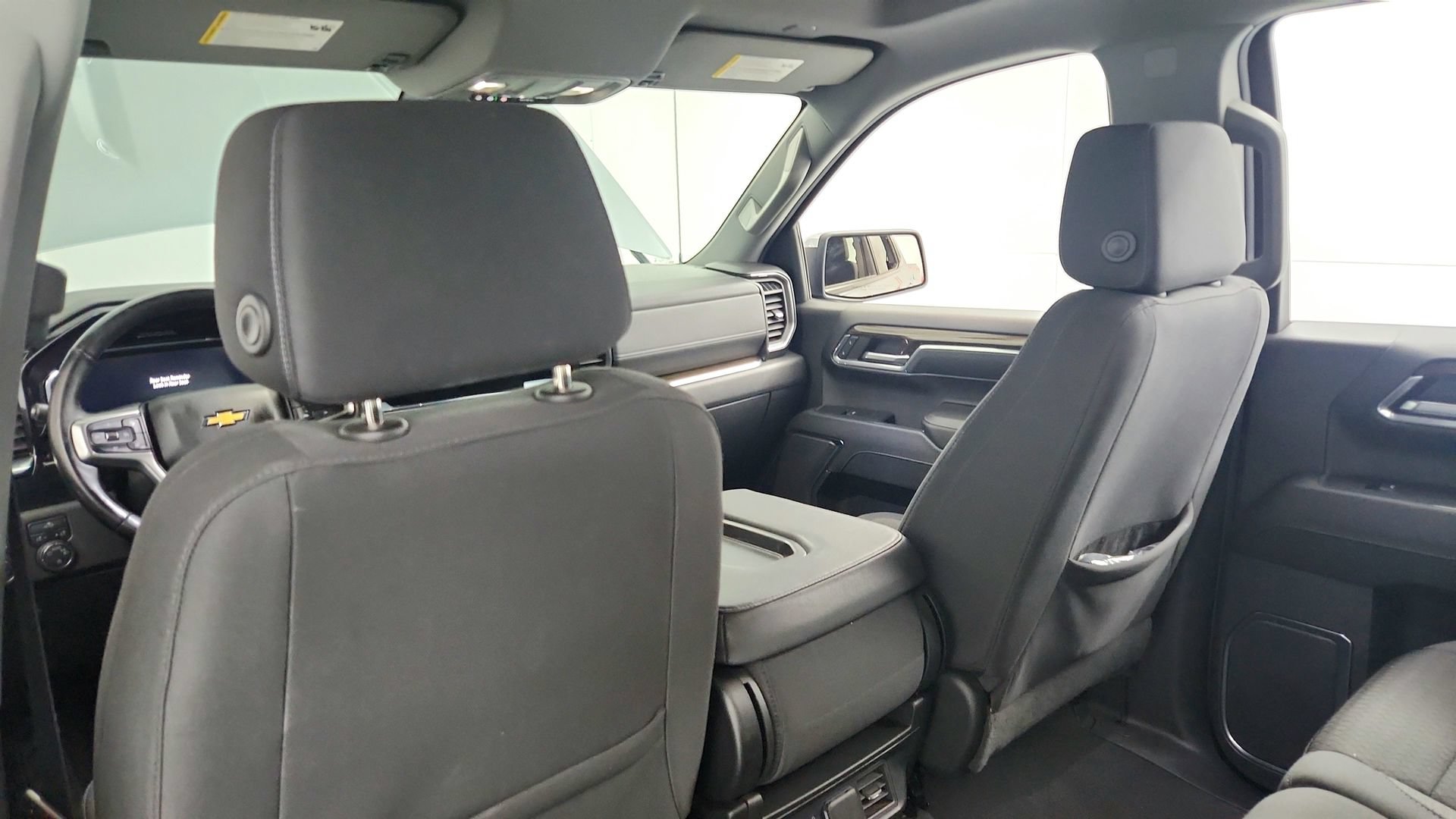 Certified 2024 Chevrolet Silverado 1500 LT AWD/4WD image 24