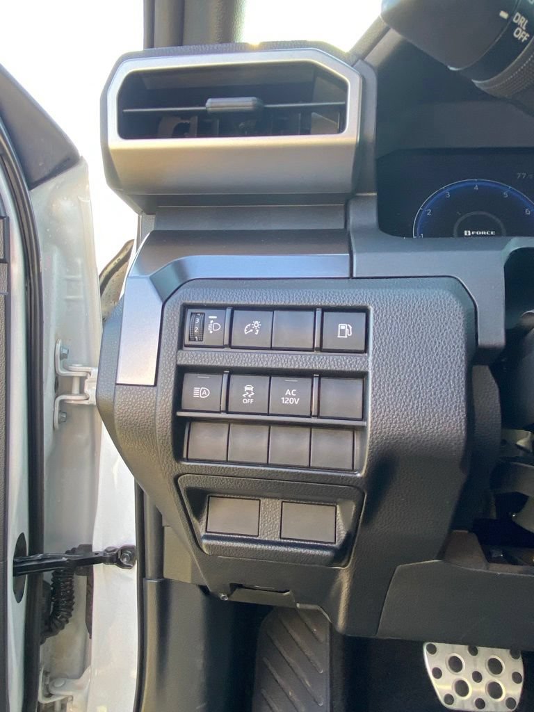 Used 2025 Toyota 4Runner TRD Sport AWD/4WD image 11