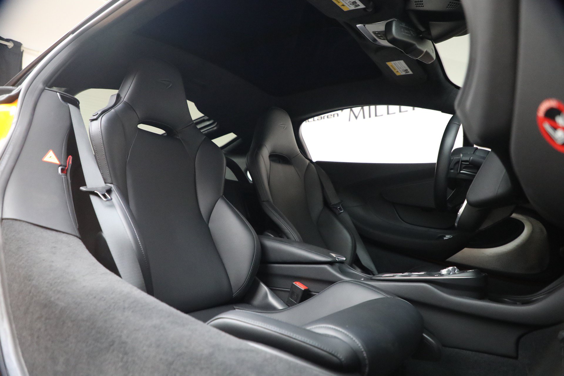 Used 2023 McLaren GT RWD image 19