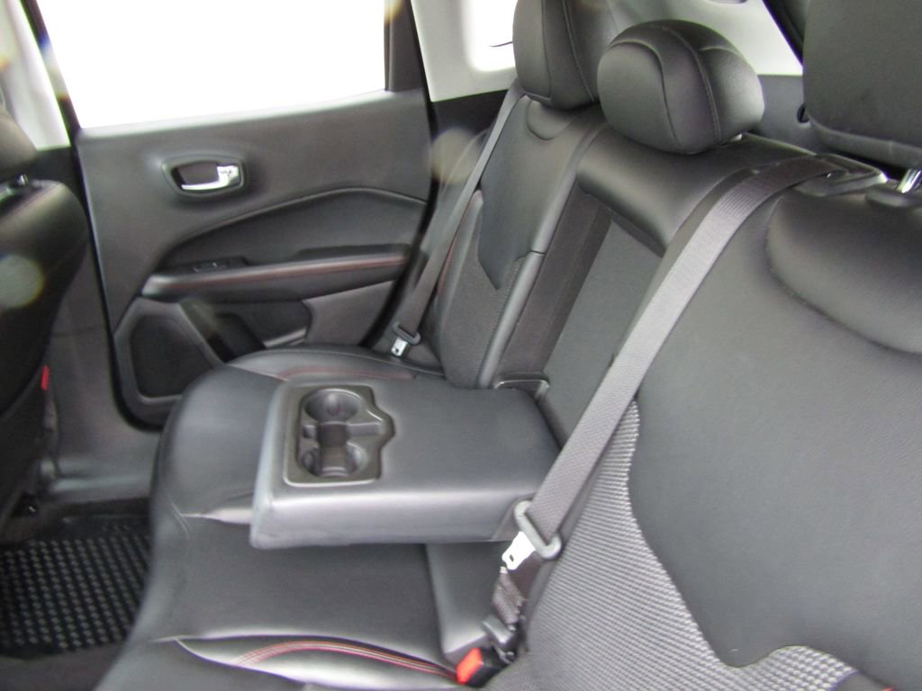 Used 2019 Jeep Compass Trailhawk image 27