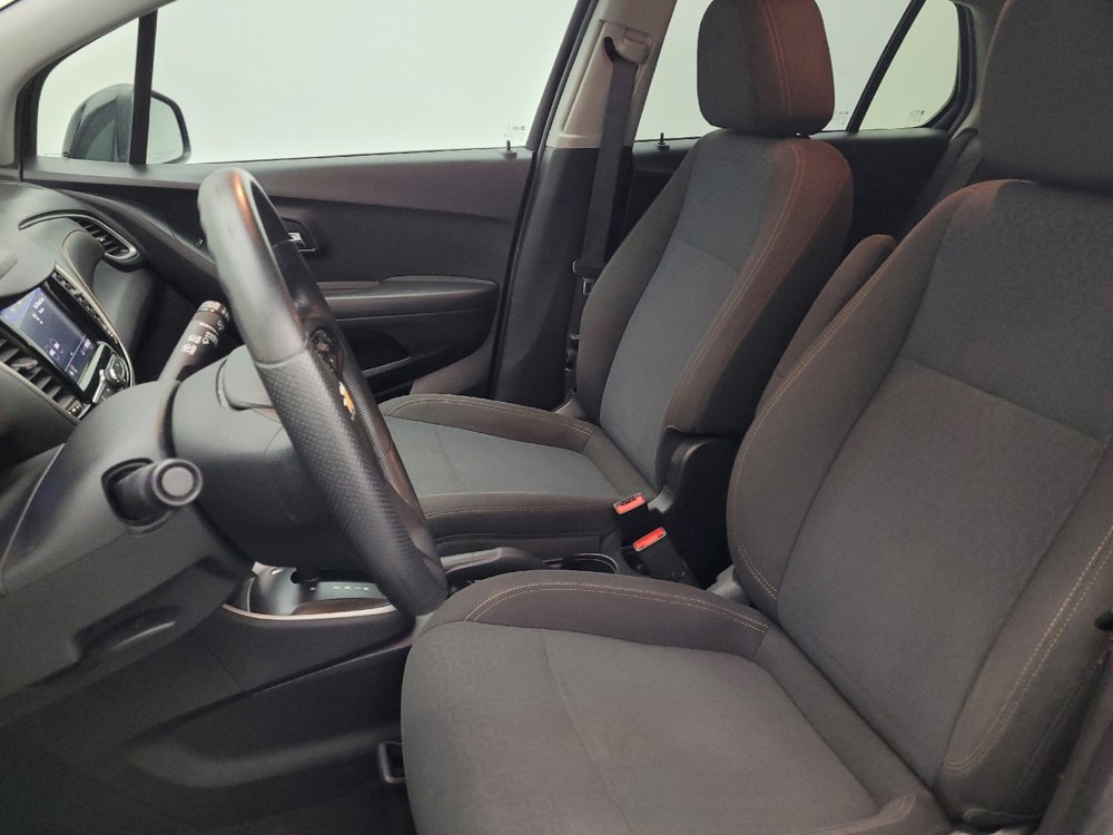 Used 2020 Chevrolet Trax LS w/ Tint and Cruise Package image 17
