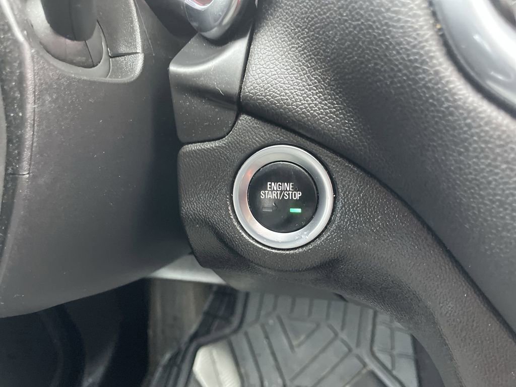 Used 2020 Chevrolet Equinox LT image 25