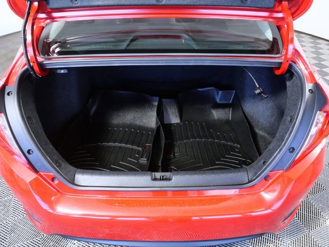 Used 2018 Honda Civic Touring image 10