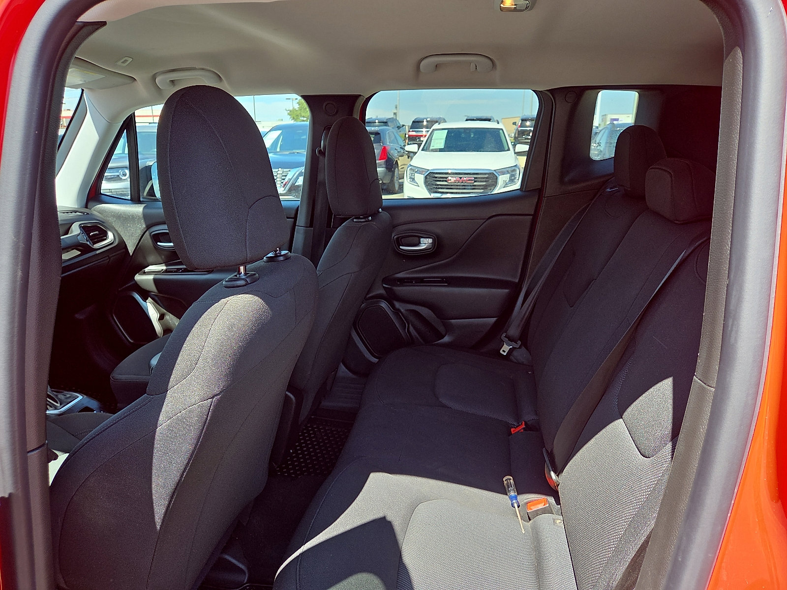 Used 2023 Jeep Renegade Latitude image 9