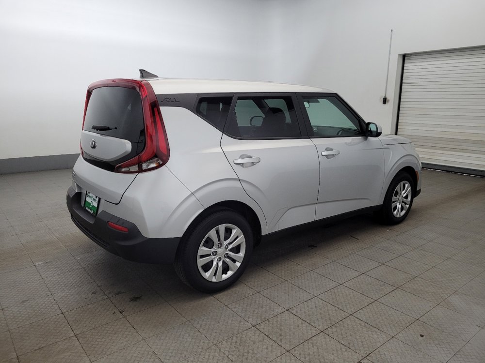Used 2021 Kia Soul LX image 10