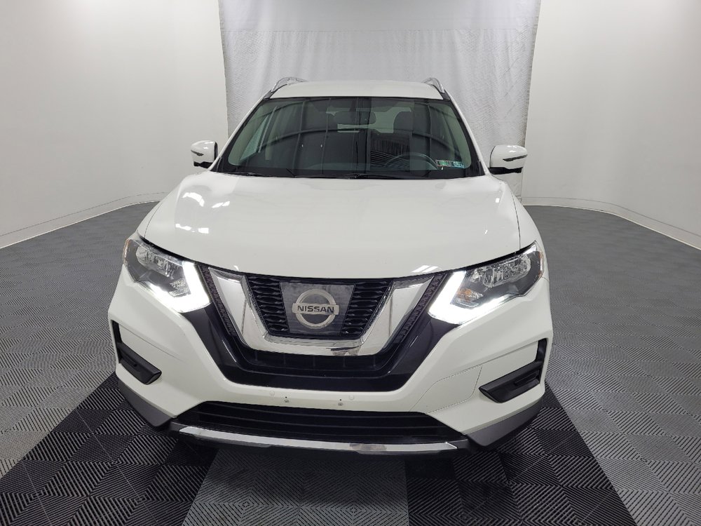 Used 2017 Nissan Rogue SV w/ SV Premium Package FWD image 15
