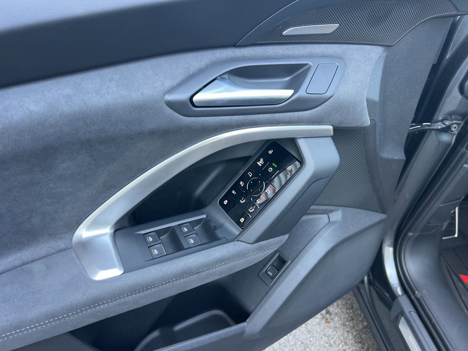 New 2026 Audi SQ5 Premium Plus AWD/4WD image 30