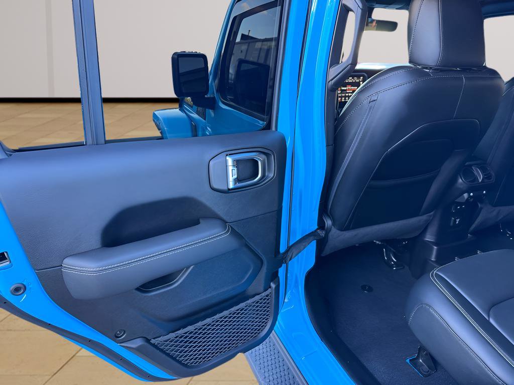 Used 2021 Jeep Wrangler Unlimited Sahara image 34