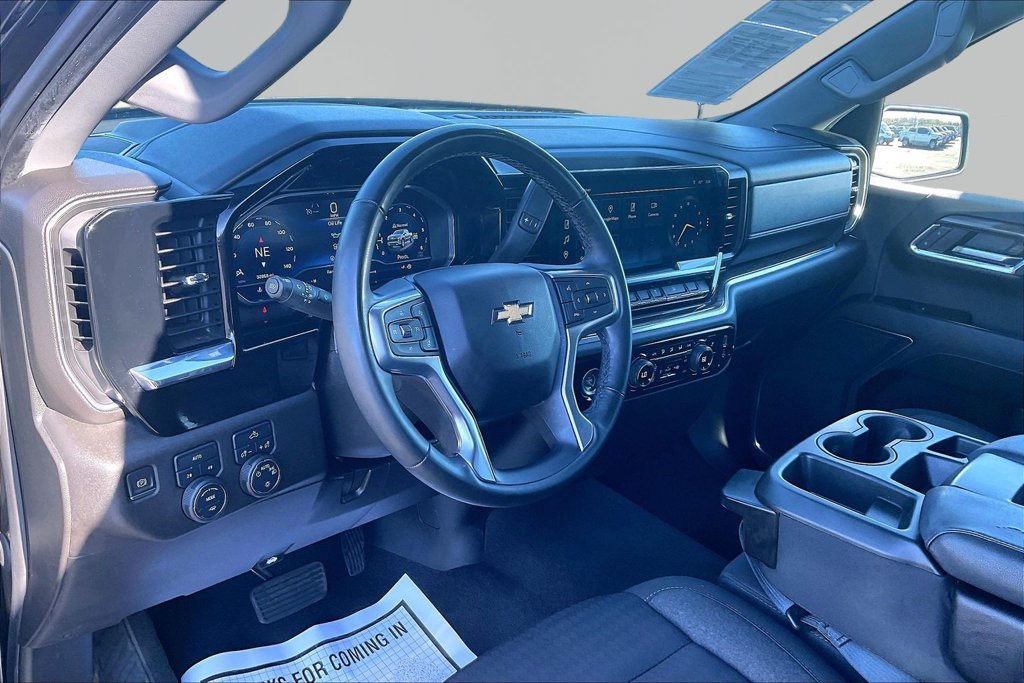 Used 2024 Chevrolet Silverado 1500 LT AWD/4WD image 21