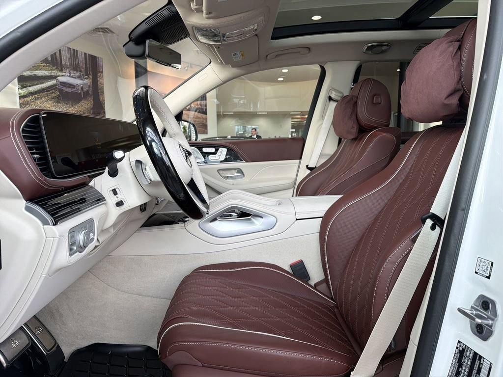 New 2026 Mercedes-Benz Maybach GLS 600 4MATIC image 9