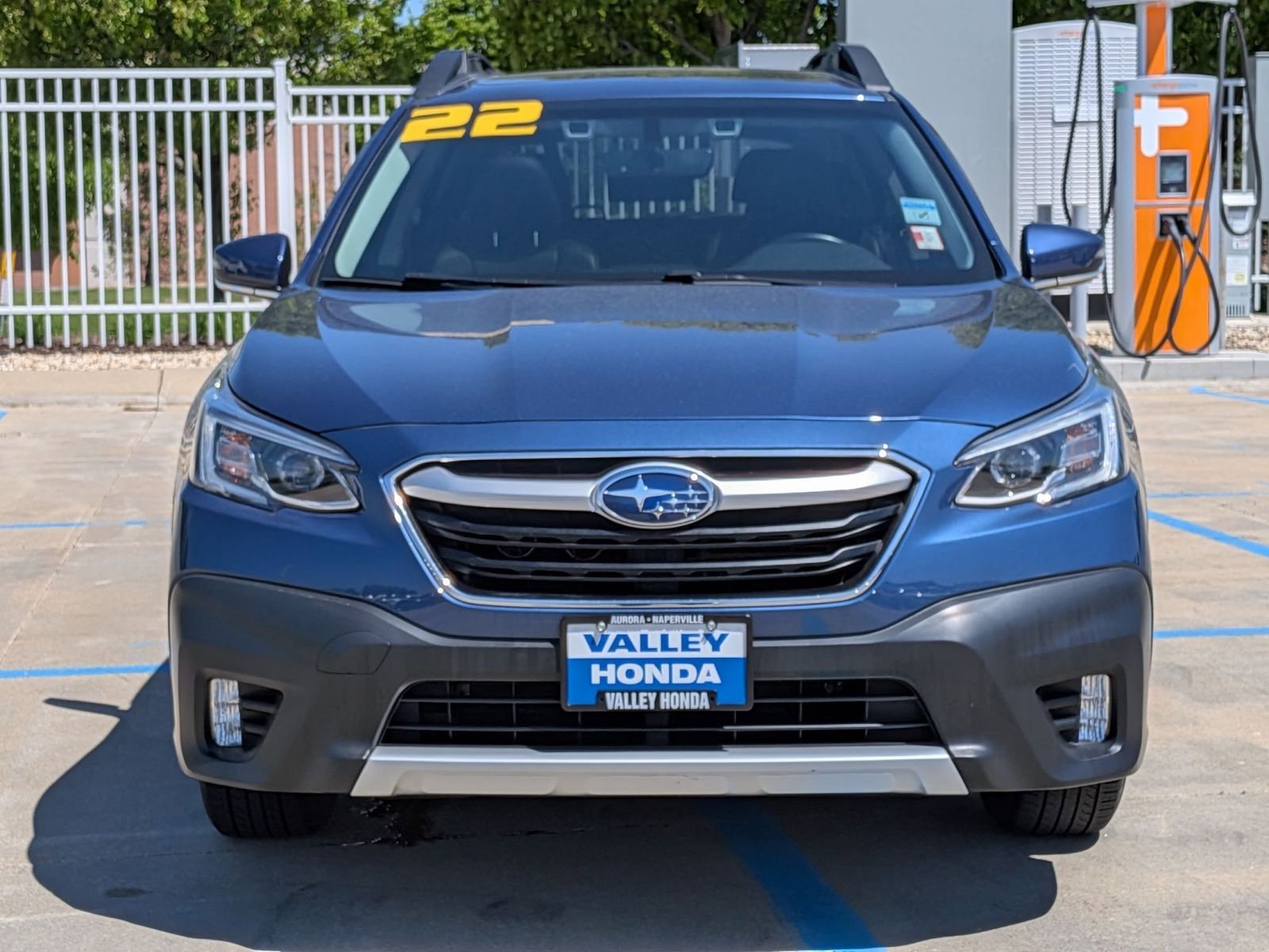 Used 2022 Subaru Outback Limited AWD/4WD image 3