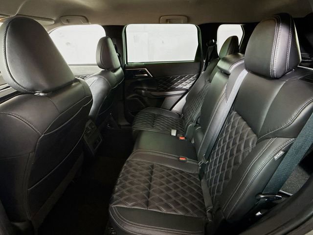 Used 2022 Mitsubishi Outlander SEL image 26