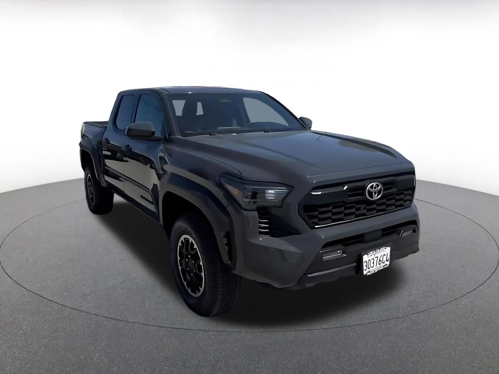 Used 2025 Toyota Tacoma TRD Off-Road image 3