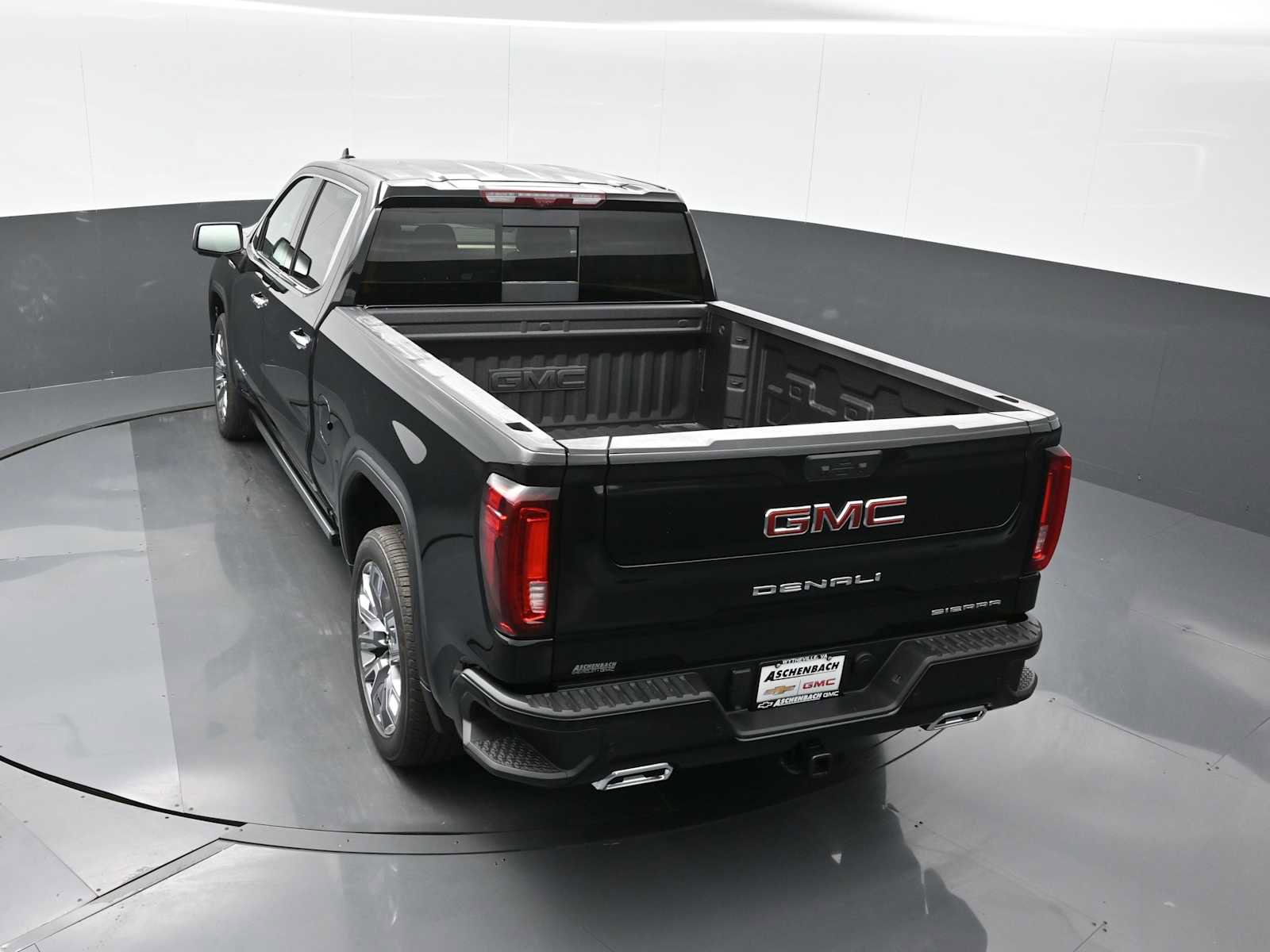New 2026 GMC Sierra 1500 Denali w/ Denali Reserve Package image 15