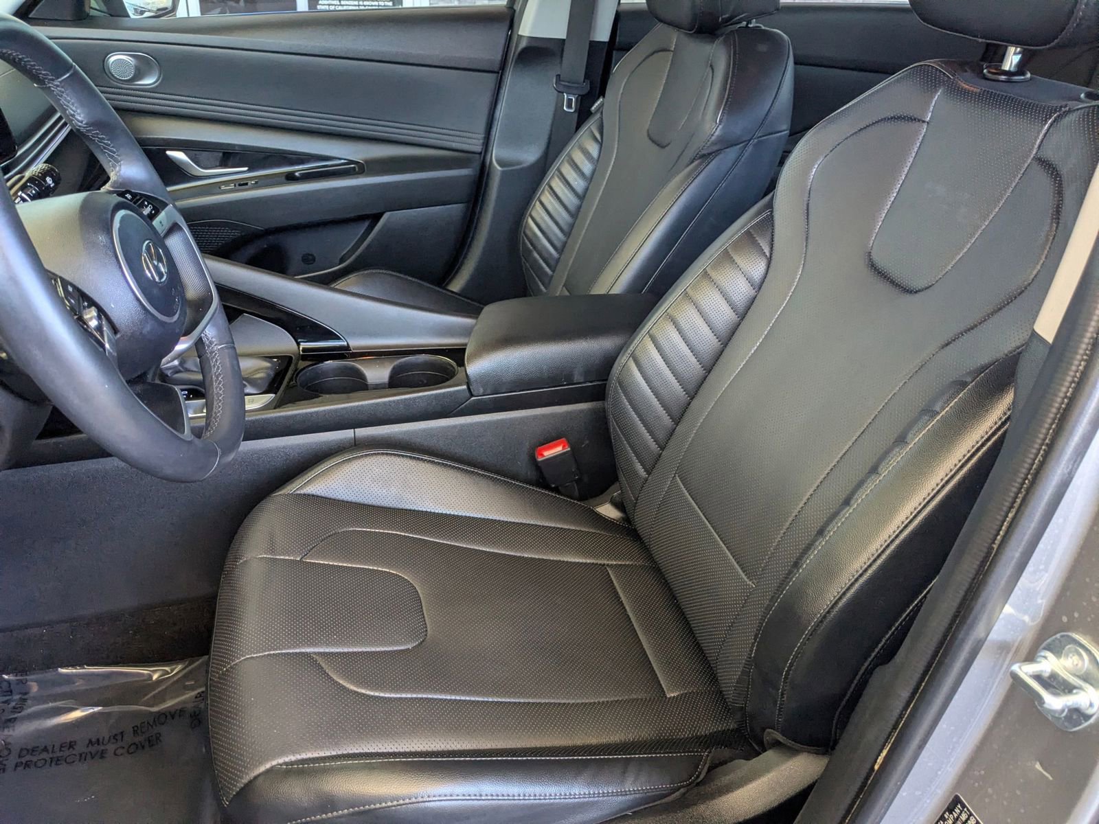 Used 2023 Hyundai Elantra Limited image 23