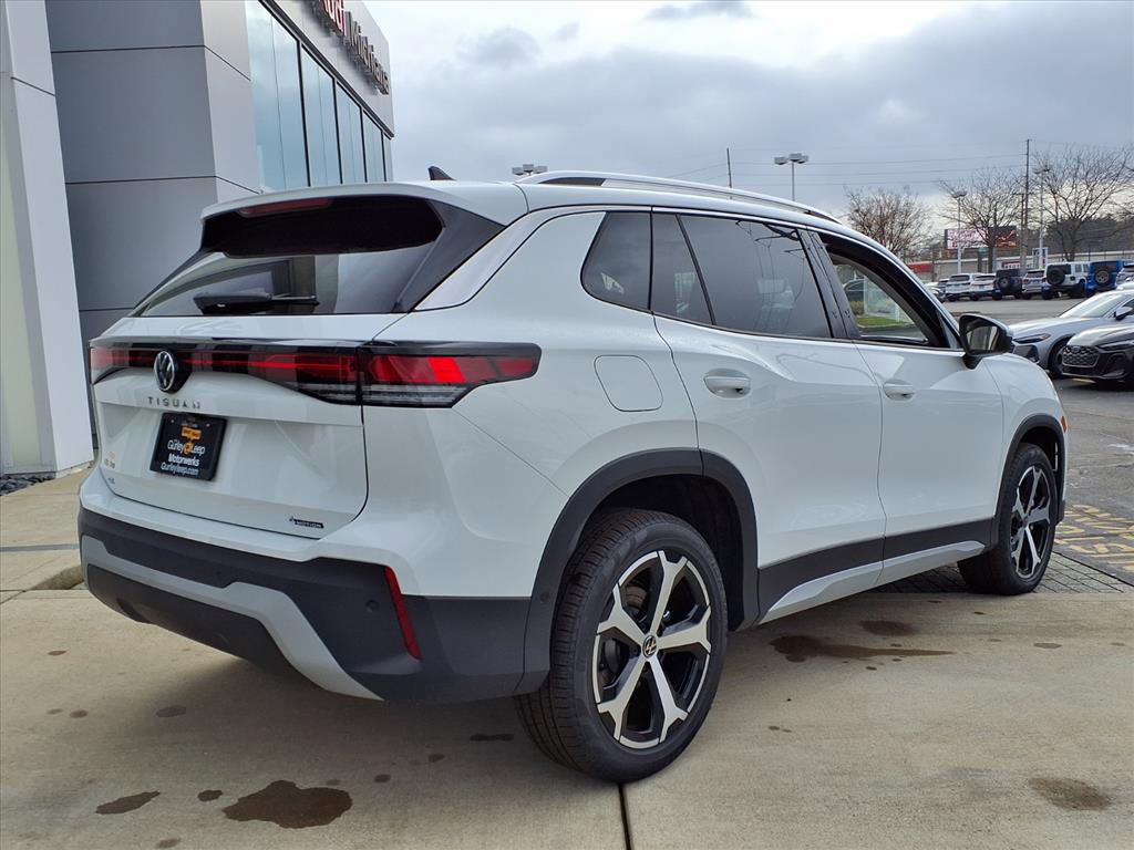 New 2026 Volkswagen Tiguan SE image 10