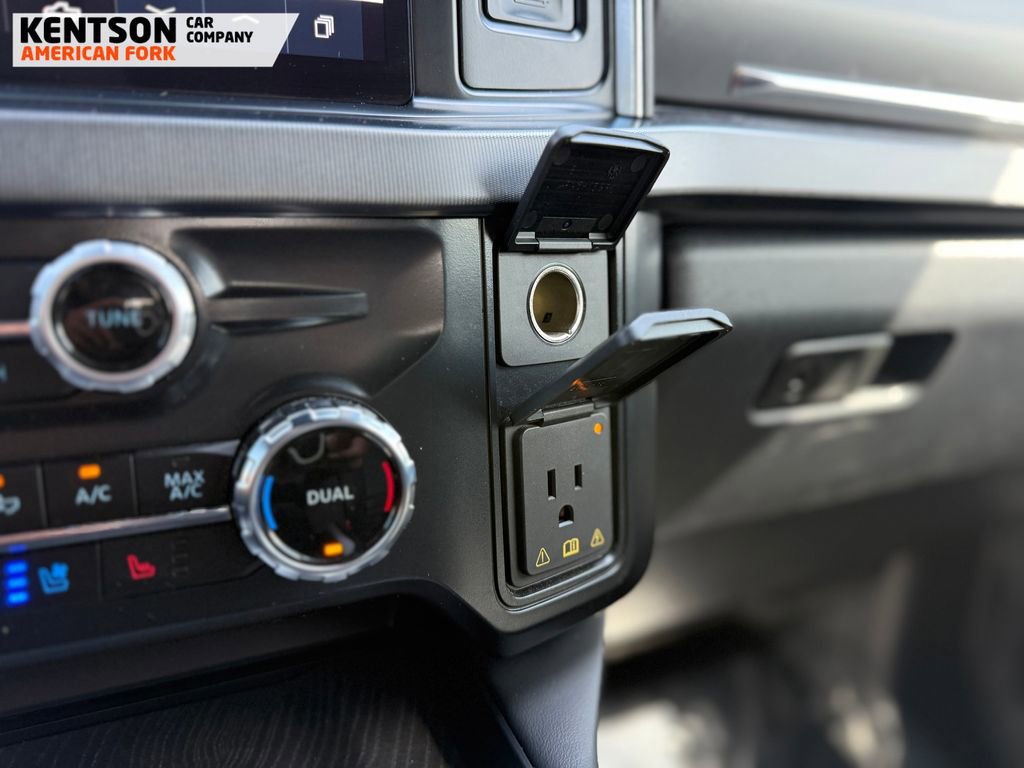 Used 2025 Ford F250 Platinum image 32