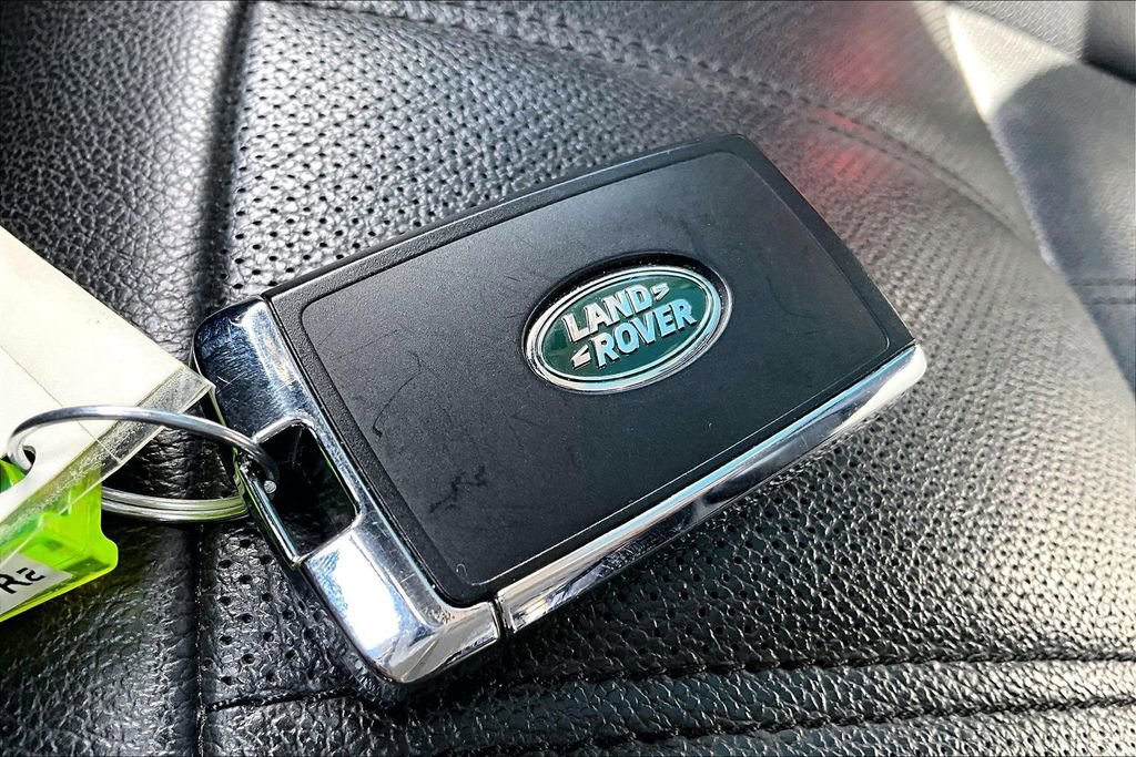 Used 2023 Land Rover Range Rover Evoque S image 13