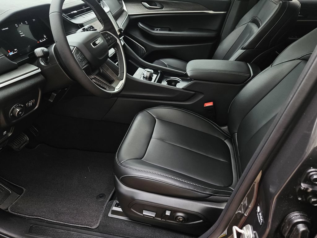 New 2026 Jeep Grand Cherokee Limited w/ Limited Altitude Package RWD image 14