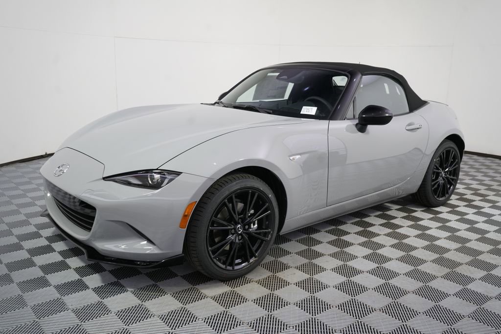 New 2026 MAZDA MX-5 Miata Club w/ Interior Package RWD image 2